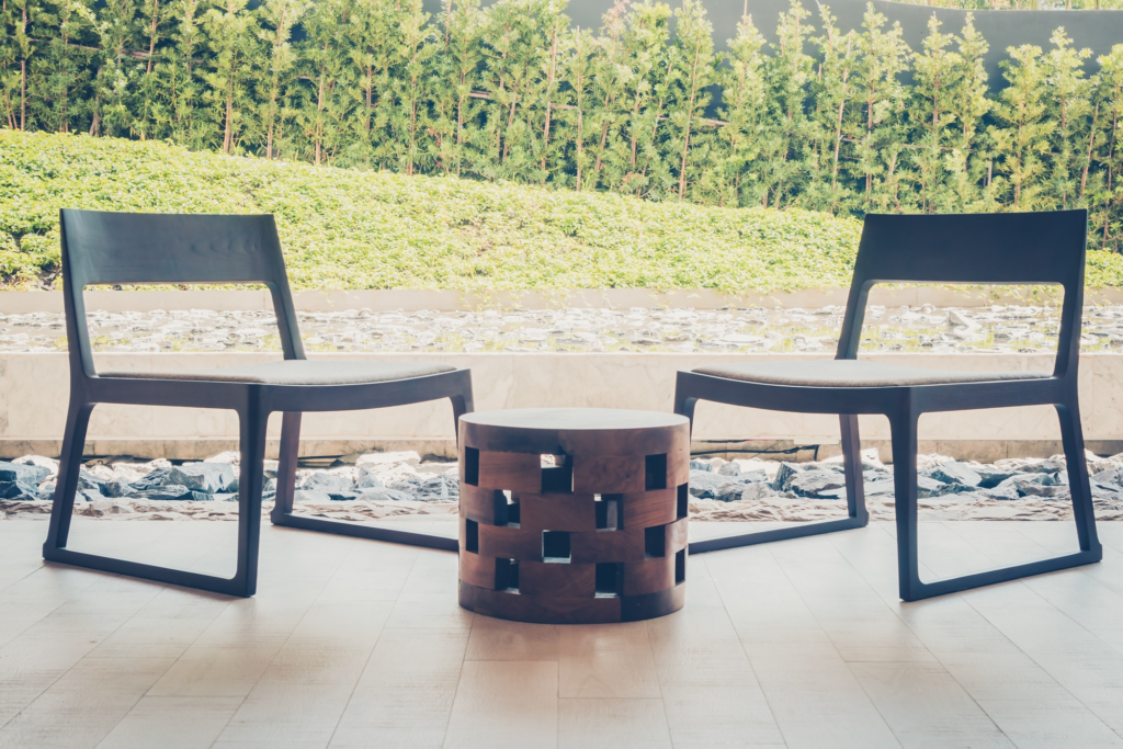 Poly Furniture Bench vs Chair: Which Is Best for Your Space?